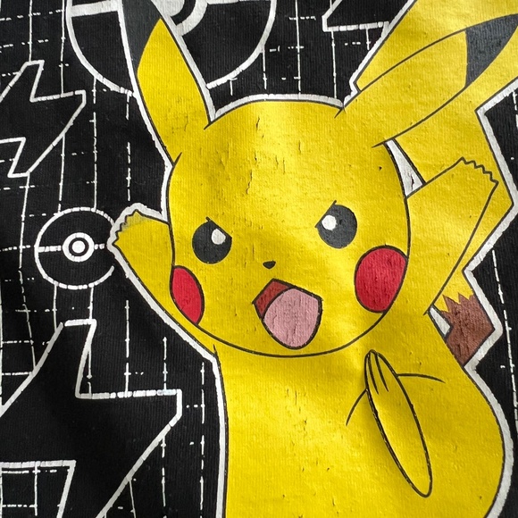 Boys shirts bundle with Mario slippers (4 tops and slippers) - Picture 6 of 10